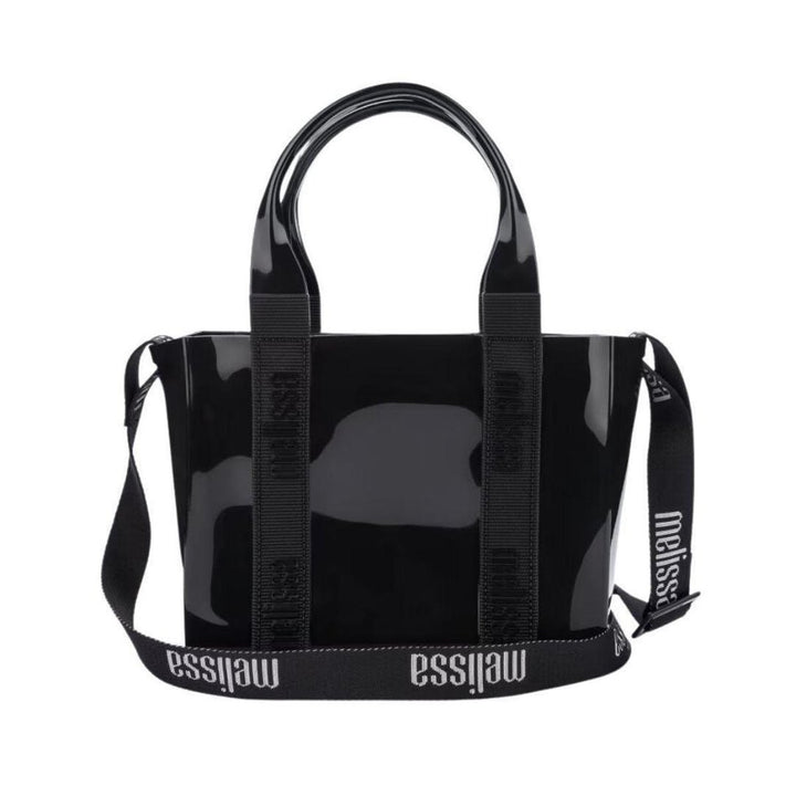 Melissa Mini Dulce Bag Preta – bolsa feminina minimalista e versátil, ideal para compor looks elegantes com praticidade e estilo urbano

Palavra-chave principal:
Melissa Mini Dulce Bag Preta

Palavras-chave relacionadas (LSI/variações para SEO):
Bolsa feminina preta Melissa

Mini bolsa preta Melissa

Bolsa transversal preta Melissa

Bolsa vegana Melissa preta

Mini Dulce Bag Melissa original preta

Acessório Melissa preto casual

Bolsa preta compacta para mulheres