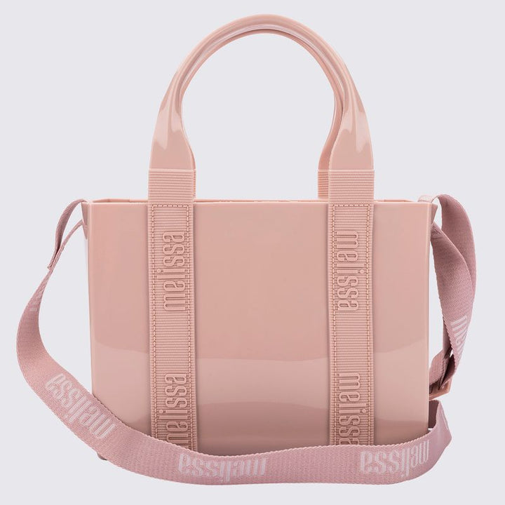 Melissa Mini Dulce Bag Rosa – bolsa feminina compacta, versátil e vegana, ideal para looks modernos com praticidade e estilo atemporal

Palavra-chave principal:
Melissa Mini Dulce Bag Rosa

Palavras-chave relacionadas (LSI/variações para SEO):
Bolsa feminina Melissa rosa

Mini bolsa rosa Melissa

Bolsa Melissa vegana rosa

Acessório rosa Melissa adulto

Mini Dulce Bag Melissa original rosa

Bolsa casual compacta Melissa

Bolsa transversal rosa feminina Melissa