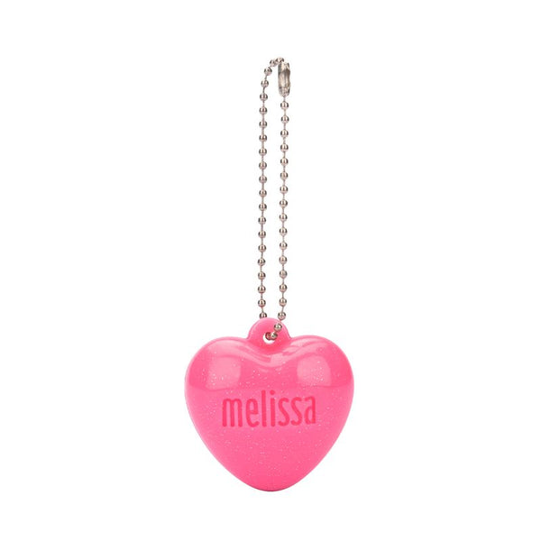 Chaveiro Miniatura Melissa Coração XIII na cor rosa com acabamento glitter, em formato de coração. Feito em Melflex, é leve, resistente e ideal para dar um toque divertido e estiloso às suas chaves, bolsas ou mochilas."

Palavra-chave principal: Chaveiro Miniatura Melissa Coração
Palavras-chave relacionadas: chaveiro rosa glitter, acessório Melissa, formato de coração, chaveiro decorativo, Melflex, mini Melissa charm.