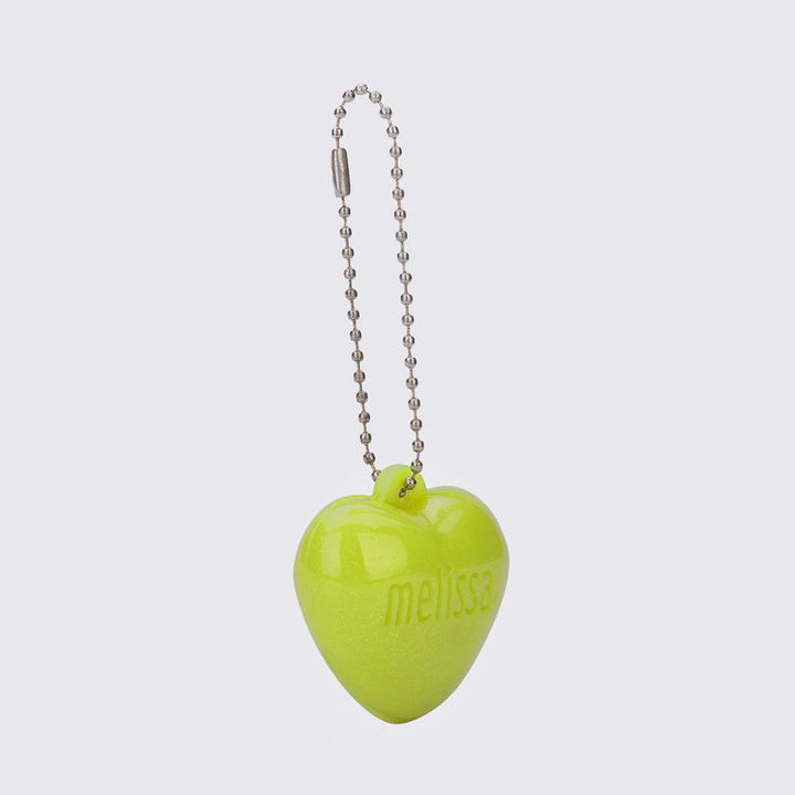 Chaveiro Miniatura Melissa Coração XIII na cor verde, com design em formato de coração e acabamento fosco. Produzido em Melflex, é leve, durável e perfeito para personalizar chaves, bolsas ou mochilas com um toque divertido e estiloso.

Palavra-chave principal: Chaveiro Miniatura Melissa Coração
Palavras-chave relacionadas: chaveiro verde Melissa, acessório em formato de coração, Melflex, chaveiro decorativo, estilo casual.
