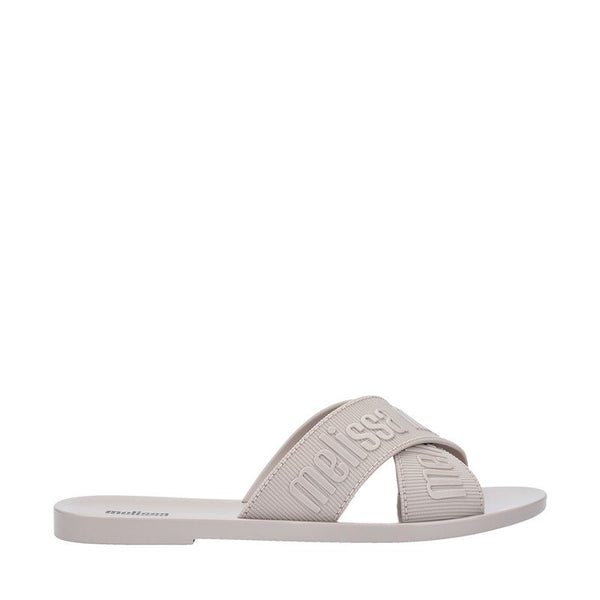 Rasteirinha Melissa M Lover Slide adulto bege claro 35740 – chinelo feminino casual, design minimalista e confortável para o dia a dia

Palavra-chave principal:
Melissa M Lover Slide

Palavras-chave relacionadas:
chinelo Melissa, Melissa bege claro, slide adulto, chinelo casual, moda feminina, calçado confortável, Melissa 35740, rasteirinha