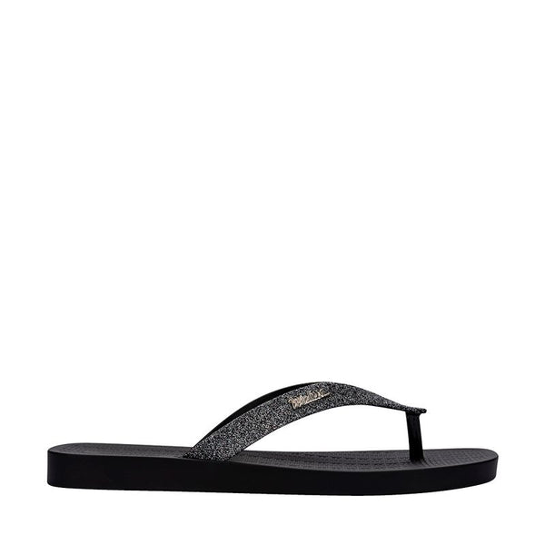 Chinelo Melissa Sun Long Beach II adulto nas cores preto e prata, com tiras finas e solado reto – calçado moderno, leve e ideal para o dia a dia ou momentos de lazer.

Palavra-chave principal:
Melissa Sun Long Beach II

Palavras-chave relacionadas:
Chinelo Melissa preto prata
Melissa 35781
Chinelo feminino moderno
Slide Melissa adulto
Melissa tiras finas
Calçado confortável
Chinelo casual feminino
Melissa beachwear
Chinelo leve Melissa
Melissa verão