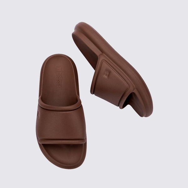 Melissa Free Puff Silde Adulto Bronze 37722 – slide puffer acolchoado, leve e com solado anatômico