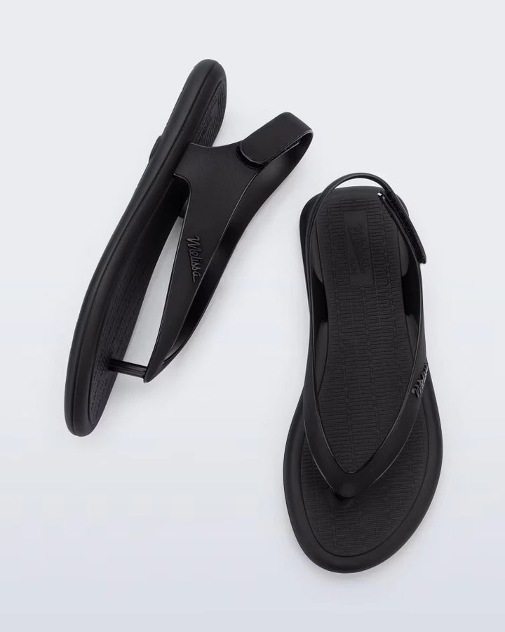 Melissa Sun Samba Adulto 37437 – sandália flat em Melflex com tiras finas e design minimalista, leve e versátil para looks casuais com conforto no dia a dia.

🔑 Palavra-chave principal:
Melissa Sun Samba Adulto 37437

🔍 Palavras-chave relacionadas:
Sandália Melissa Sun Samba, Melissa adulto, sandália flat Melissa, Melissa confortável dia a dia
