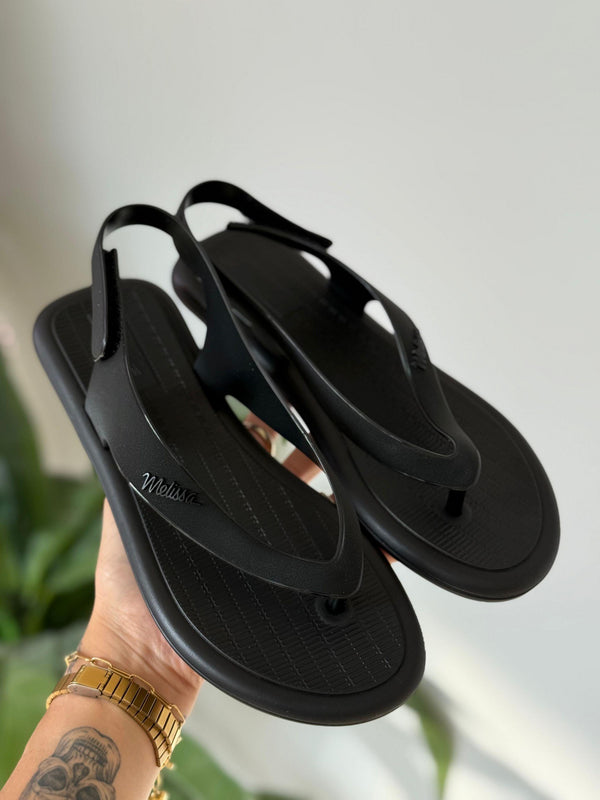 Melissa Sun Samba Adulto Preto 37437 – sandália de forquilha com fechamento traseiro em velcro e palmilha texturizada