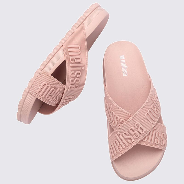 Melissa Cozy Slide M Lover II chinelo adulto rosa claro 36118 – chinelo moderno e confortável, com sola robusta e design minimalista

Palavra-chave principal:
Melissa Cozy Slide rosa claro

Palavras-chave relacionadas:
chinelo adulto Melissa, chinelo confortável, slide Melissa, sola robusta, moda casual