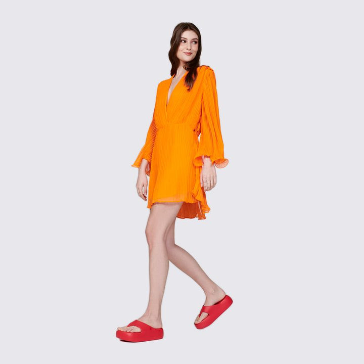Sandália Melissa Free Platform Thong adulto na cor vermelha, com design de dedo, solado plataforma e tiras largas – calçado moderno, confortável e marcante para o dia a dia.

Palavra-chave principal:
Melissa Free Platform Thong

Palavras-chave relacionadas:
Melissa 36088, sandália de dedo vermelha, plataforma Melissa, calçado confortável Melissa, sandália moderna, tiras largas Melissa, Melissa vermelha adulto, chinelo plataforma, sandália casual feminina, slide Melissa adulto