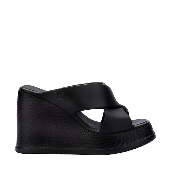 Melissa Free Vibe Sandália Plataforma Adulto Preta 37856 – moderna, confortável e versátil para quem ama estar nas alturas com estilo

Palavra-chave principal:
Melissa Free Vibe

Palavras-chave relacionadas:
Sandália Melissa plataforma preta, Melissa 37856, Melissa plataforma adulto, calçado feminino Melissa confortável, sandália Melissa preta plataforma, Melissa M-Lover