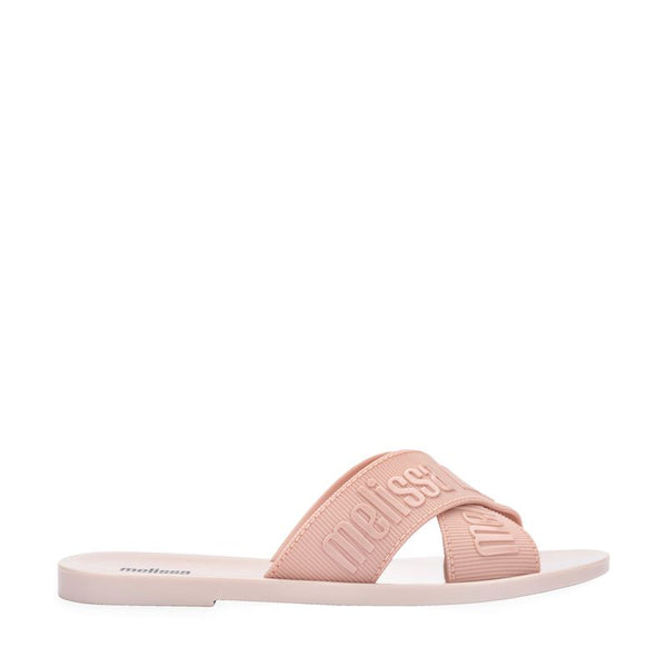 Sandália Melissa M Lover Slide adulto nas cores bege e rosa, com tira larga texturizada, solado reto e design minimalista – calçado leve, confortável e moderno para o dia a dia.

Palavra-chave principal:
Melissa M Lover Slide

Palavras-chave relacionadas:
Melissa 35740, slide bege rosa Melissa, sandália bicolor Melissa, slide confortável adulto, calçado casual Melissa, Melissa com tira larga, sandália minimalista, slide moderno, sandália feminina leve, Melissa estilosa
