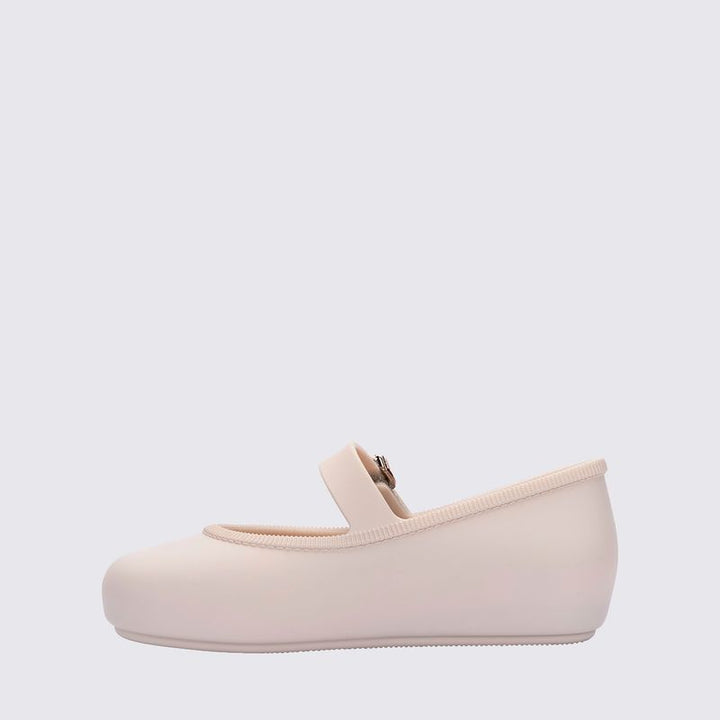 Mini Melissa Bailarina Soft Ballerina Baby bege 36240 – sapatilha infantil confortável, design clássico e acabamento fosco

Palavra-chave principal:
Mini Melissa Bailarina

Palavras-chave relacionadas:
sapatilha infantil, Melissa bege, Soft Ballerina Baby, calçado confortável, moda infantil, Melissa 36240, sapatilha para bebê