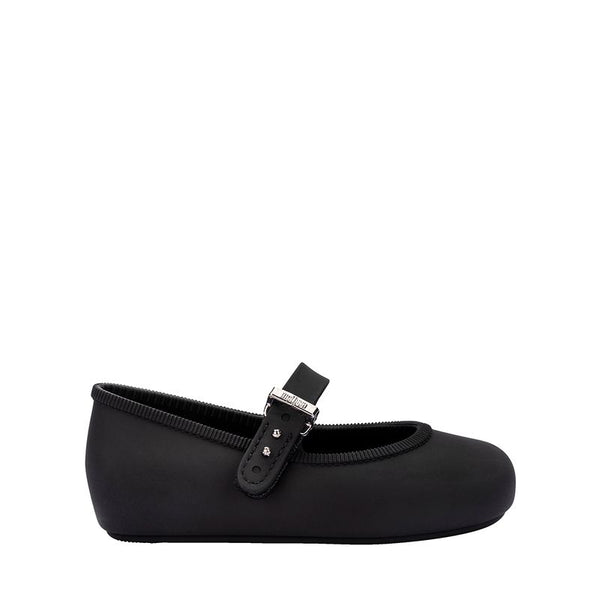 Mini Melissa Bailarina Soft Ballerina Baby preta 36240 – sapatilha infantil confortável, design clássico e acabamento fosco

Palavra-chave principal:
Mini Melissa Bailarina

Palavras-chave relacionadas:
sapatilha infantil, Melissa preta, Soft Ballerina Baby, calçado confortável, moda infantil, Melissa 36240, sapatilha para bebê