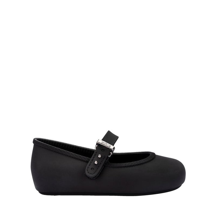 Mini Melissa Bailarina Soft Ballerina Baby preta 36240 – sapatilha infantil confortável, design clássico e acabamento fosco

Palavra-chave principal:
Mini Melissa Bailarina

Palavras-chave relacionadas:
sapatilha infantil, Melissa preta, Soft Ballerina Baby, calçado confortável, moda infantil, Melissa 36240, sapatilha para bebê