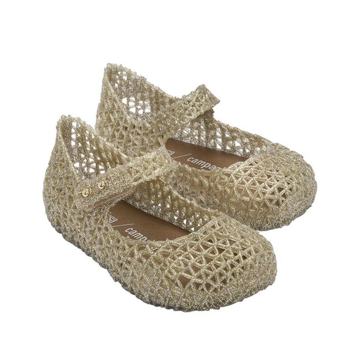 Sapatilha infantil Mini Melissa Campana Papel Baby na cor dourado com glitter, design trançado e acabamento brilhoso – calçado leve e confortável para bebês.

Palavra-chave principal:
Mini Melissa Campana Papel

Palavras-chave relacionadas:
Sapatilha baby dourada
Mini Melissa glitter
Melissa Campana dourada
Sapatilha infantil com brilho
Calçado trançado Melissa
Melissa bebê
Sapatinho confortável Melissa
Melissa 32995
Calçado leve para bebês
Sapatilha delicada infantil