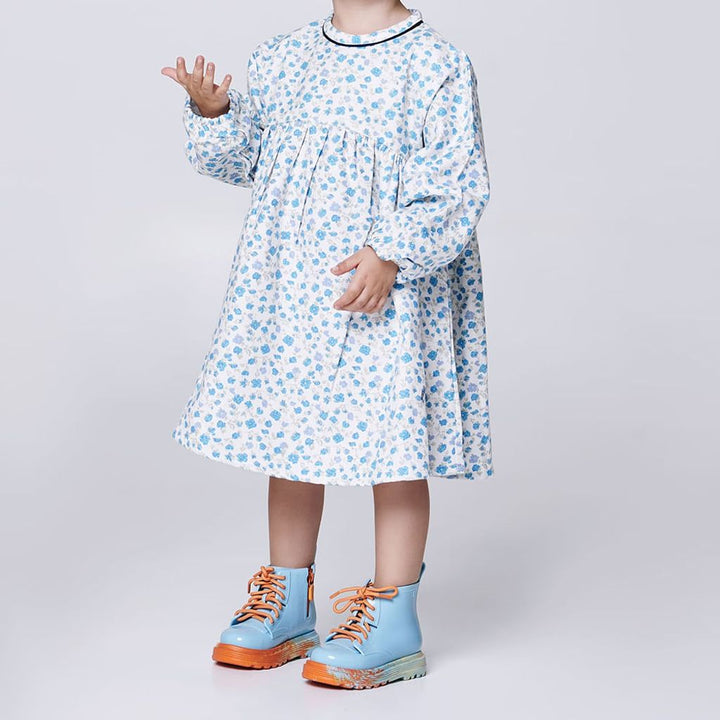 Coturno Mini Melissa Baby nas cores laranja e azul, com cano médio, solado tratorado e fechamento em cadarço – calçado moderno e confortável para bebês.

Palavra-chave principal:
Mini Melissa Coturno Baby

Palavras-chave relacionadas:
Melissa 35838, coturno infantil colorido, coturno laranja azul, Melissa baby laranja, calçado tratorado infantil, coturno com cadarço, coturno confortável bebê, bota infantil Melissa, coturno moderno bebê, Melissa primeiros passos