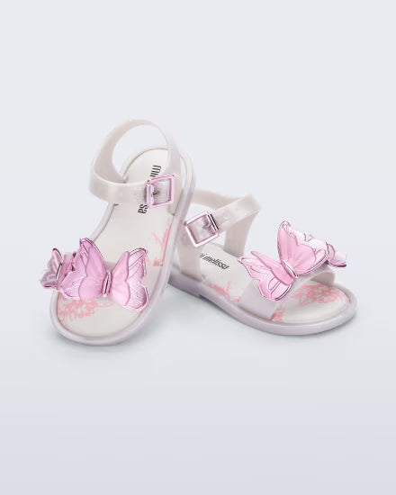 Mini Melissa Fly Sandália III Baby 37803 – sandália infantil confortável com acabamento glitterizado e fechamento ajustável

Palavra-chave principal:
Mini Melissa Fly Sandália III Baby

Palavras-chave relacionadas:
sandália infantil, Melissa Baby, sandália glitter, calçado infantil Melissa, moda infantil, conforto infantil