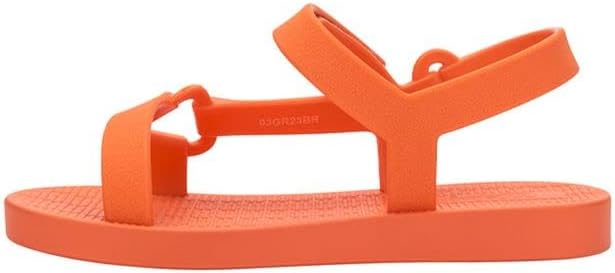 Sandália infantil Mini Melissa Sun Downtown Baby na cor laranja, com acabamento fosco e design unissex. Produzida em Melflex, é leve, confortável e possui fechamento em velcro, oferecendo segurança para os primeiros passos. Ideal para dias quentes e looks combinando