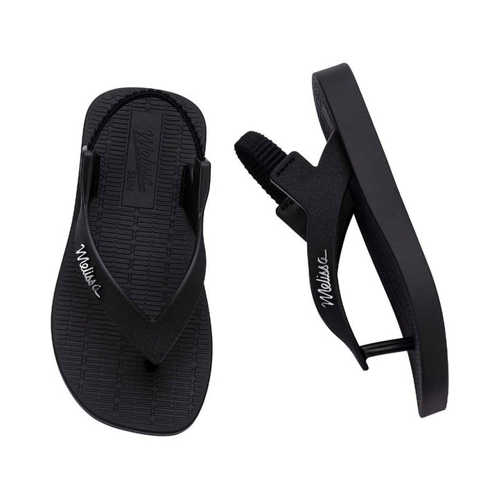 Sandália Mini Melissa Sun Long Beach Baby na cor preta, com tiras finas, fecho em velcro e solado reto – calçado leve, confortável e seguro para os primeiros passos.

Palavra-chave principal:
Mini Melissa Sun Long Beach Baby

Palavras-chave relacionadas:
Melissa 35762, sandália preta bebê, Melissa baby preta, sandália com velcro, calçado infantil confortável, Mini Melissa tiras finas, sandália leve infantil, Melissa primeiros passos, sandália prática bebê, Melissa verão criança