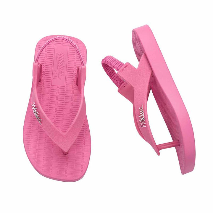 Sandália Mini Melissa Sun Long Beach Baby na cor rosa, com tiras finas, fecho em velcro e solado reto – calçado leve, confortável e prático para os primeiros passos.

Palavra-chave principal:
Mini Melissa Sun Long Beach Baby

Palavras-chave relacionadas:
Melissa 35762, sandália rosa bebê, Melissa baby rosa, sandália com velcro, calçado infantil confortável, Mini Melissa tiras finas, sandália leve infantil, Melissa primeiros passos, sandália prática bebê, Melissa verão criança