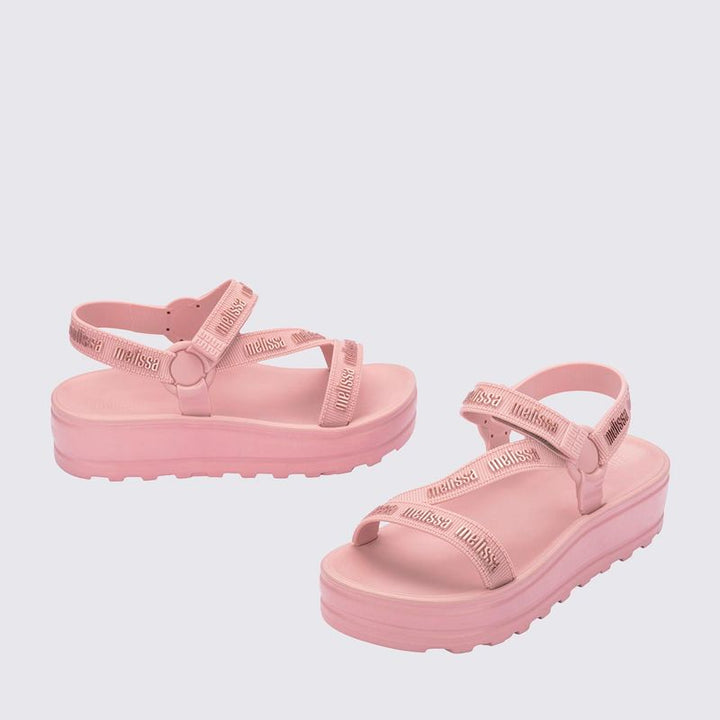 Papete Melissa Stripes Platform M Lover Adulto Rosa 37831 – sandália papete com tiras largas e solado plataforma, design moderno e confortável, perfeita para looks urbanos com atitude.

🔑 Palavra-chave principal:
Papete Melissa Stripes Platform M Lover Adulto Rosa

🔍 Palavras-chave relacionadas:
Papete Melissa rosa, Melissa Stripes plataforma, sandália Melissa M Lover, papete confortável Melissa