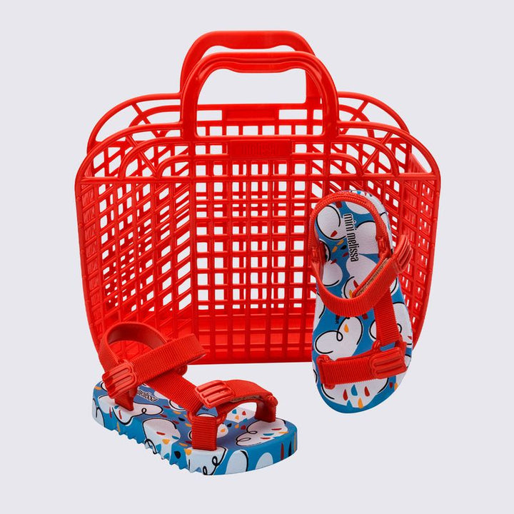 Sandália Mini Melissa Playtime Baby nas cores azul e vermelho, com tiras largas e fechamento em velcro – calçado leve, seguro e divertido para bebês.

Palavra-chave principal:
Mini Melissa Playtime Baby

Palavras-chave relacionadas:
Sandália baby azul vermelho
Melissa 35690
Calçado infantil com velcro
Melissa colorida
Sandália confortável bebê
Melissa primeiros passos
Tiras largas Melissa
Sandália segura infantil
Mini Melissa bebê
Melissa divertida