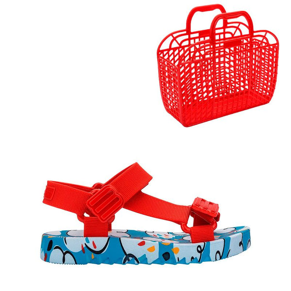 Sandália Mini Melissa Playtime Baby nas cores azul e vermelho, com tiras largas e fechamento em velcro – calçado leve, seguro e divertido para bebês.

Palavra-chave principal:
Mini Melissa Playtime Baby

Palavras-chave relacionadas:
Sandália baby azul vermelho
Melissa 35690
Calçado infantil com velcro
Melissa colorida
Sandália confortável bebê
Melissa primeiros passos
Tiras largas Melissa
Sandália segura infantil
Mini Melissa bebê
Melissa divertida