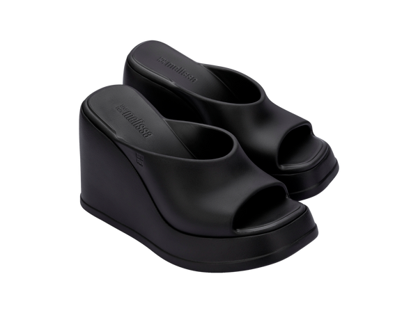 Sandália Melissa Free Slip Adulto 38046 – sandália slide minimalista em Melflex, com palmilha anatômica e solado leve, unindo conforto e praticidade em um design versátil.

🔑 Palavra-chave principal:
Sandália Melissa Free Slip Adulto 38046

🔍 Palavras-chave relacionadas:
Melissa Free Slip, sandália slide Melissa, sandália confortável adulto, Melissa prática dia a dia